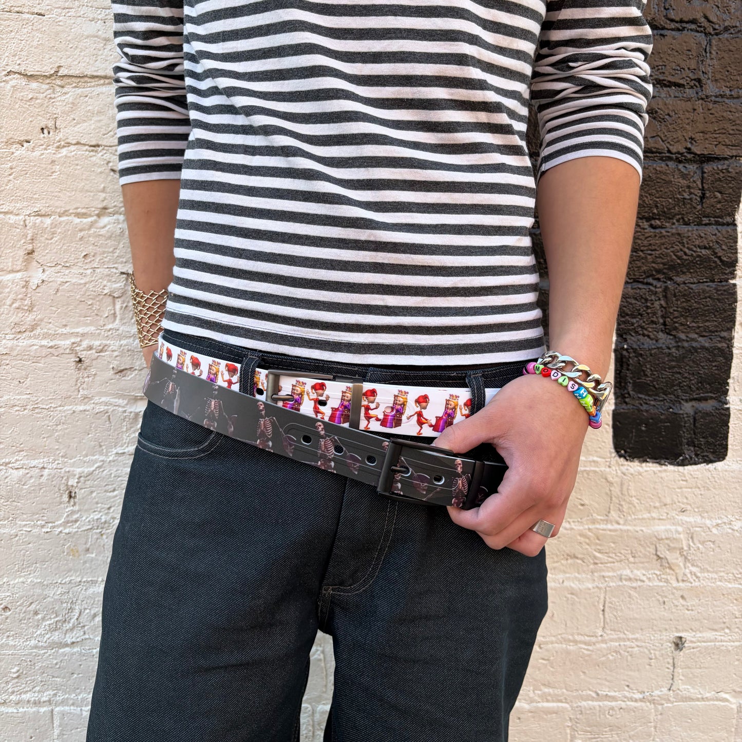 skeleton shield belt